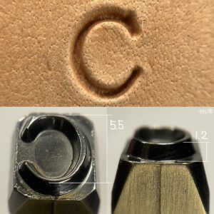 C (アルファベット刻印)